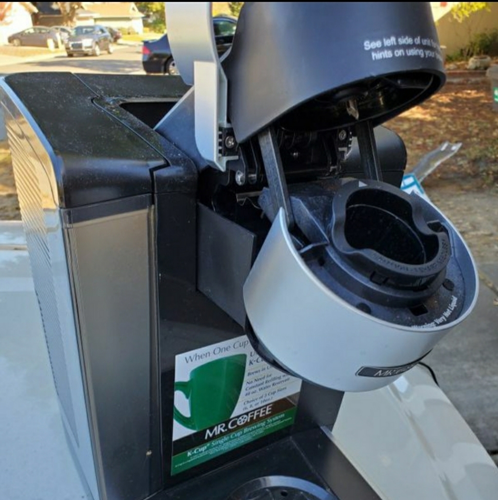 Keurig Coffee Machine - Picture 4 of 4